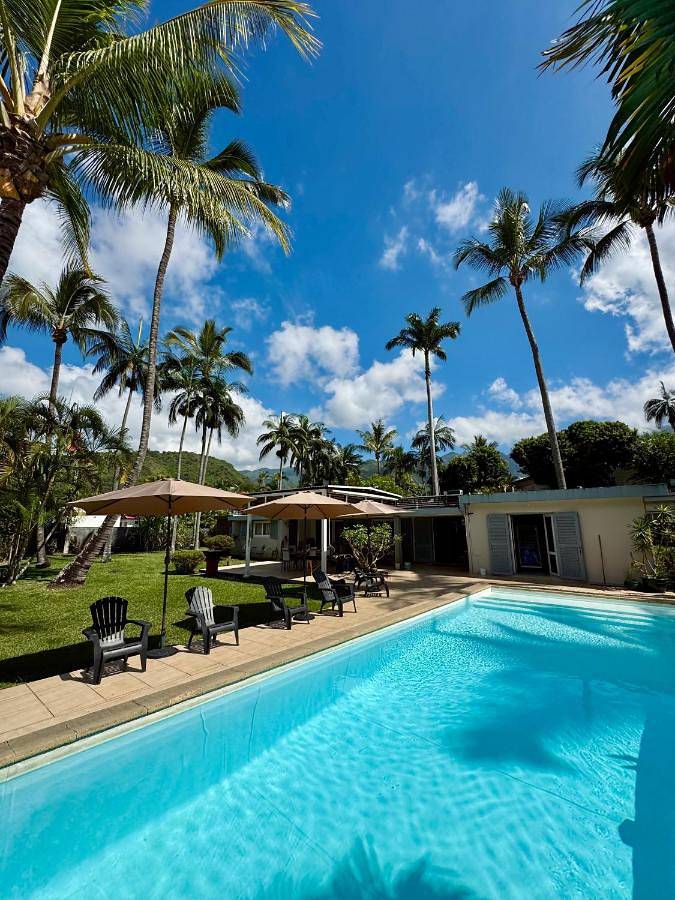 Appartement de vacances pour 4 personnes, avec vue ainsi que jardin et piscine