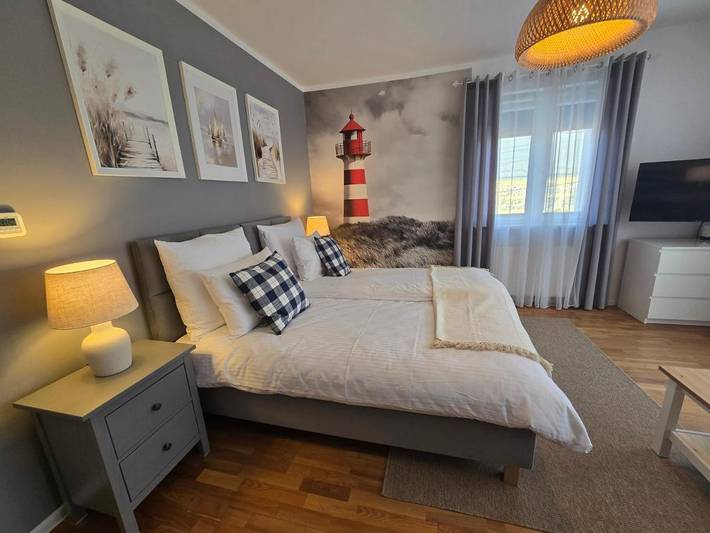 Apartament wakacyjny dla 4 osób, z Taras i Ogród w Redłowo
