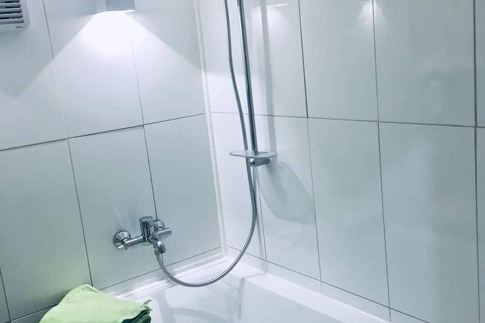 Entire apartment, Apartment with gallery in central location, Wiesbaden in Wiesbaden, Rheingau