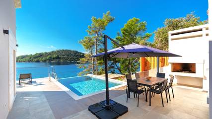 Villa for 8 People in Blato, Dubrovnik-Neretva, Photo 3