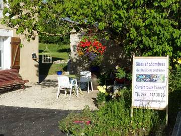 Gîte pour 6 personnes, avec balcon et jardin à Hautecour