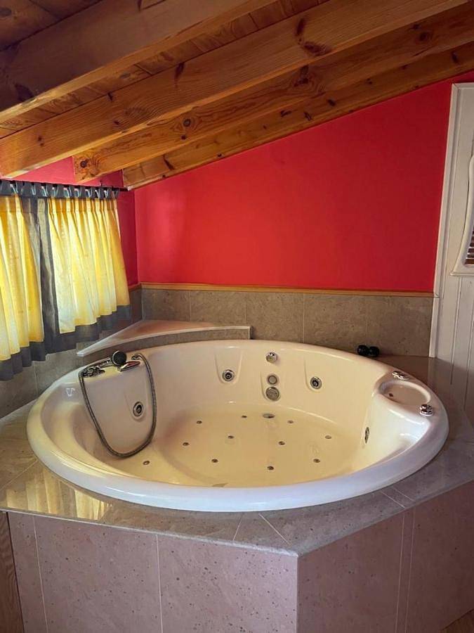 Casa de vacaciones para 8 personas, con jacuzzi y balcón en Provincia de Ávila - 2