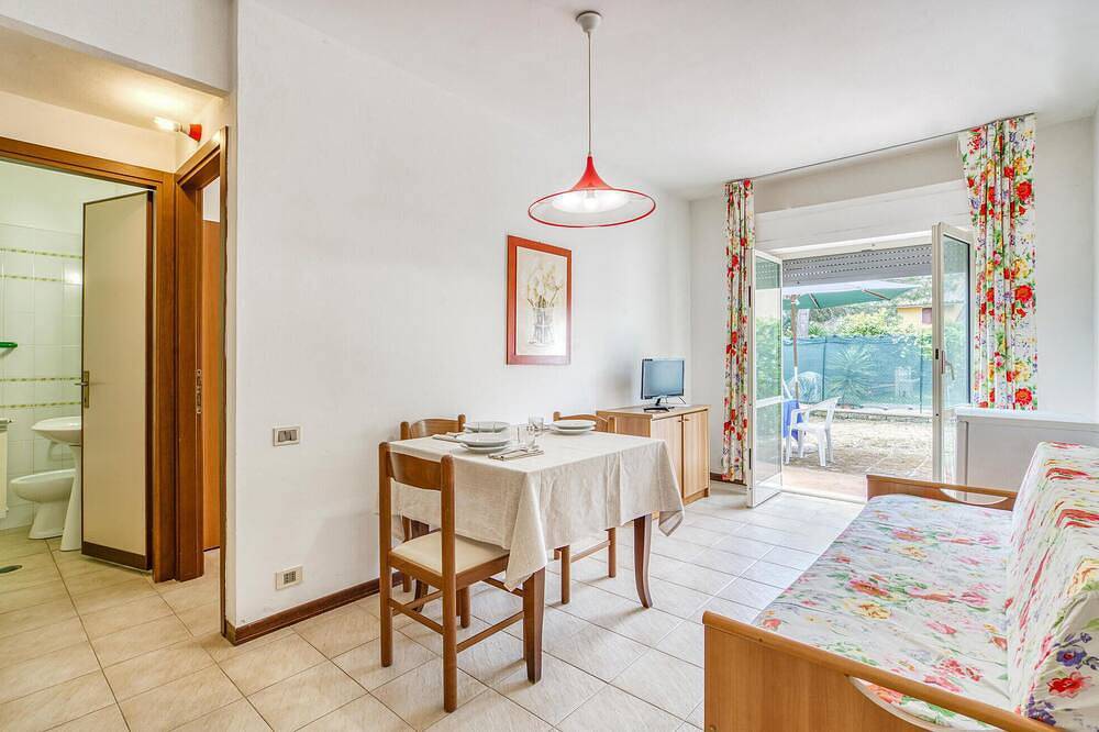 Entire apartment, 1 bedroom cozy apartment in Orbetello in Giannella, Orbetello