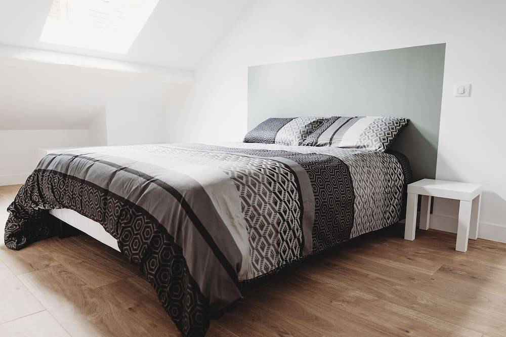 Ganze Wohnung, Joli Appartement Dans Propriété Normande Surplombant la mer in Cricquebœuf, Lisieux und Umgebung