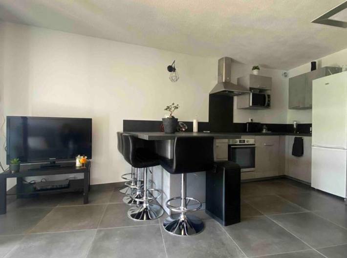 Gîte pour 3 personnes, avec jardin ainsi que vue et balcon à Eygliers - 2