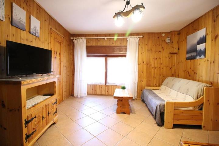 Gîte pour 6 personnes, avec balcon dans Brusson - 3