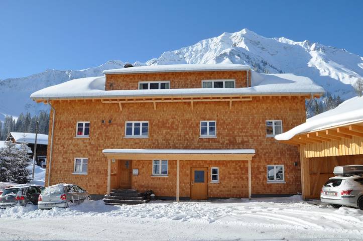 Ferienwohnung für 11 Personen, mit Ausblick und Sauna sowie Garten, mit Haustier in Schröcken - 3