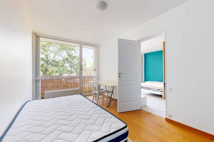 Gîte pour 7 personnes, avec jardin à Cergy - 4