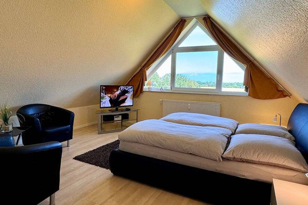 Ganze Wohnung, Exkl. Fewo Seepanorama: Wlan, toller Ostseeblick in der 1. Reihe, 30 qm Balkon in Barendorf, Dassow
