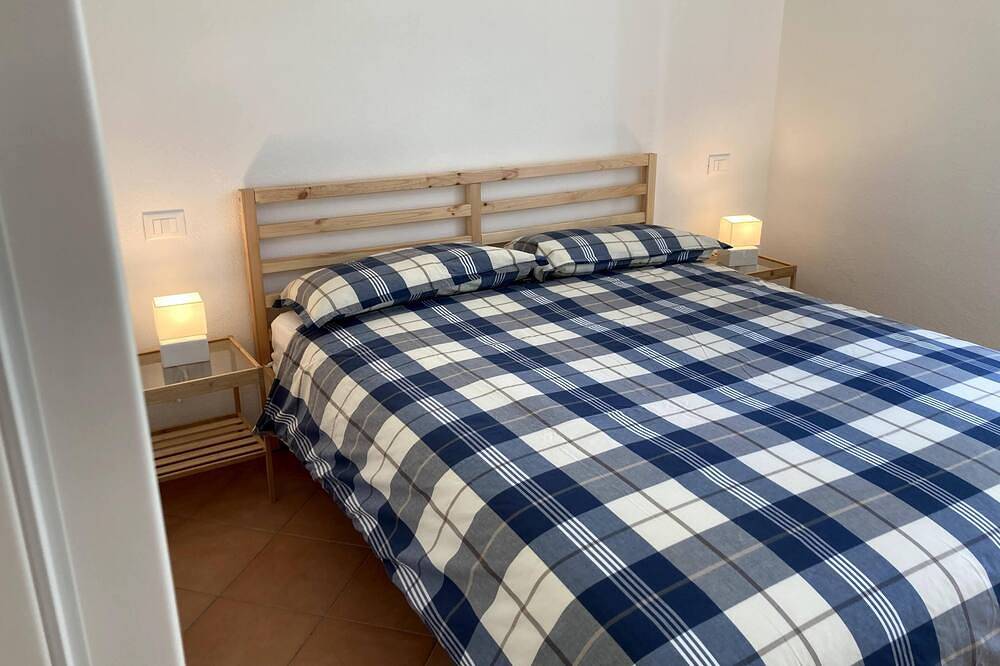 Big Garden Apartment Pythosphorus + Pomegranate Room in Chiavari, Riviera di Levante