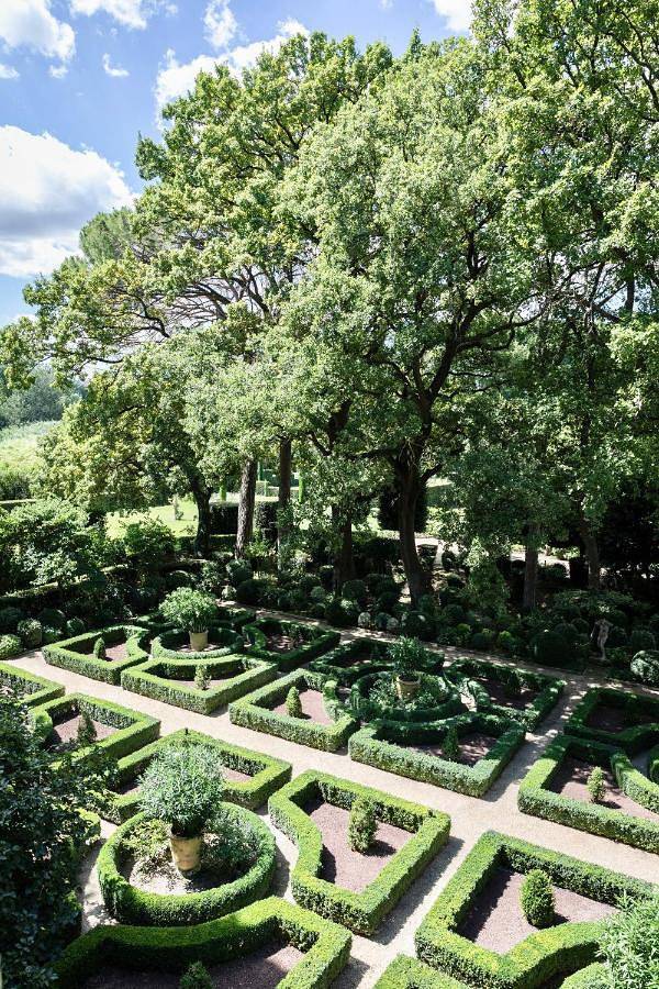 Domaine de Chalamon - Fontenille Collection in Saint-Rémy-de-Provence, Région d'Arles