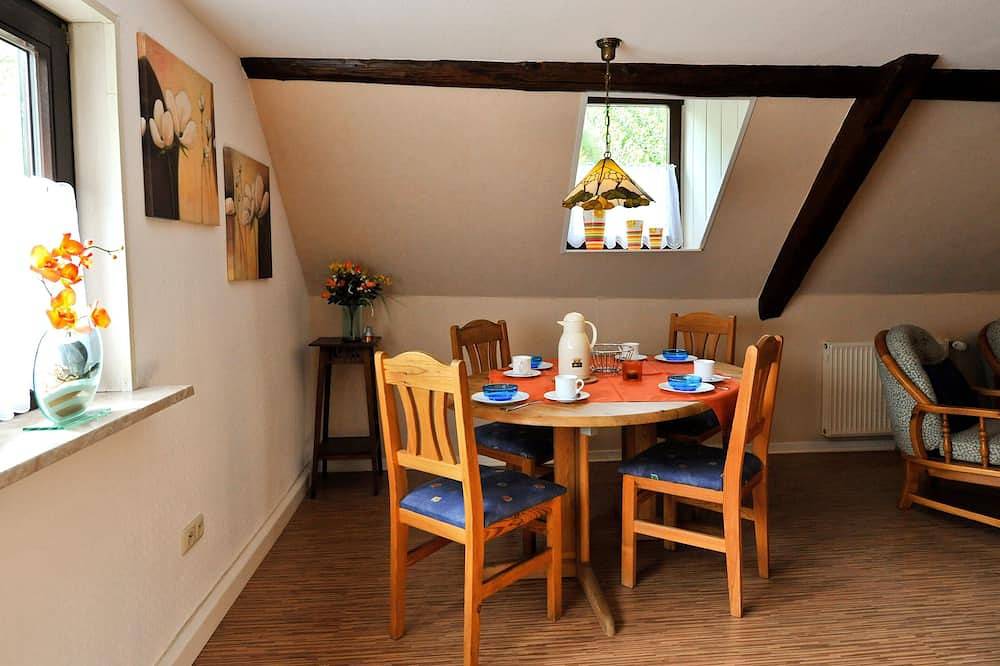 Ganze Wohnung, ***Fewo Nr. 1 / Paterre / nur 1 km vom Stadtzentrum und Ohne Bahnlärm in Bacharach, Mittelrhein