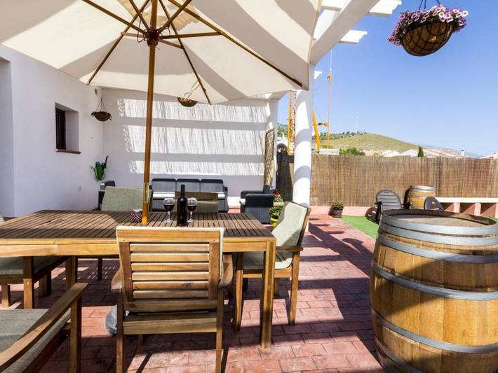 Casa rural para 7 personas, con Terraza además de Jardín y Piscina en El Padul - 4