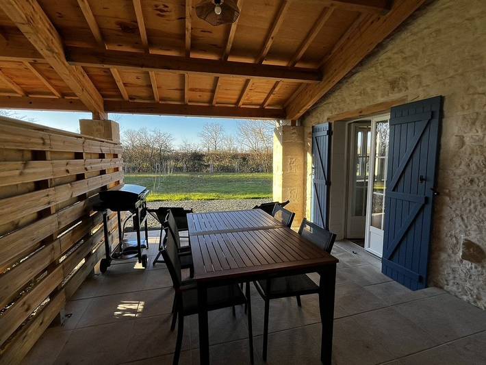 Gîte pour 4 personnes, avec terrasse et jardin à Coulon - 3