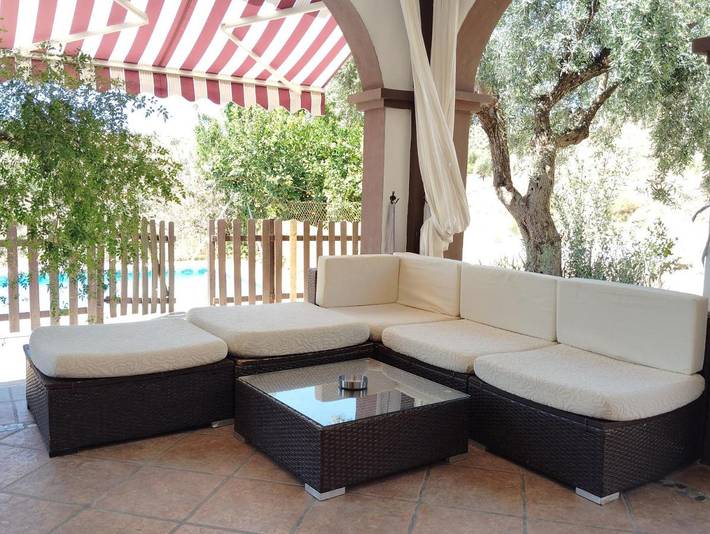 Casa de vacaciones para 12 personas, con terraza además de piscina y vistas en Axarquía - 2