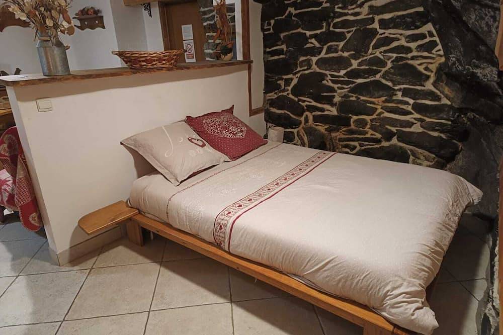 Entire apartment, Large Studio 35 M² 2/4 Places 100 m from La Télecabine Maurienne via Val Thorens in Orelle, Saint-Jean-de-Maurienne region