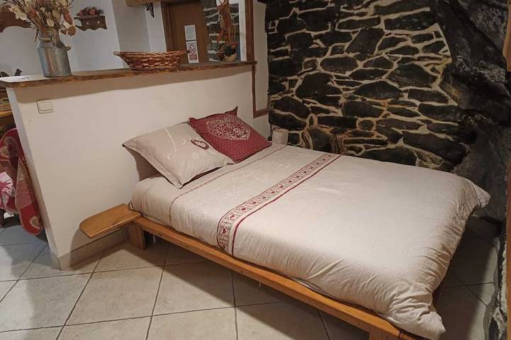 Apartamento entero, Estudio grande 35 M² 2/4 lugares a 100 m de La Télecabine Maurienne a través de Val Thorens in Orelle, Massif de la Vanoise