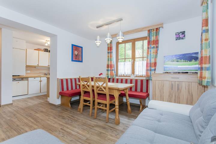 Ferienwohnung für 6 Personen, mit Balkon und Terrasse sowie Garten und Sauna in Rauris - 3
