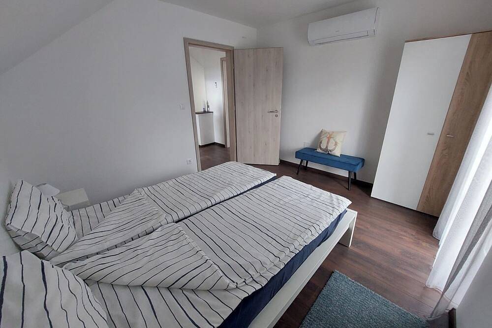 Vitorlás apartman 1 in Balatonszarszo, Plattensee Südufer