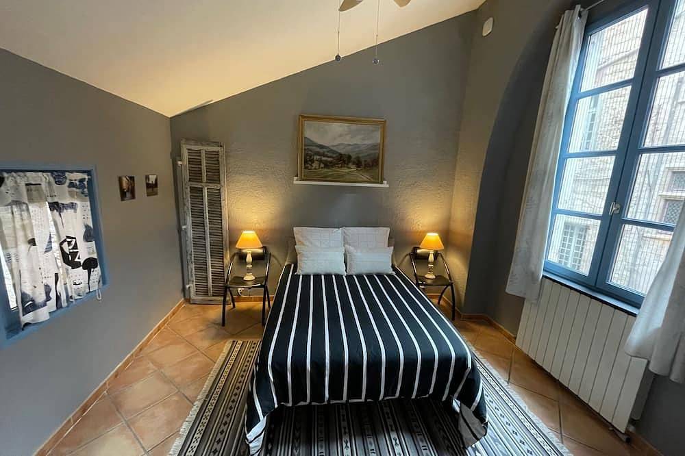 Ganze Wohnung, Leben wie König Ludwig Xiv im historischen Stadtzentrum in Pézenas, Côte d'Améthyste