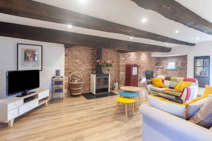 Location de vacances pour 7 personnes, avec jardin à Lassouts