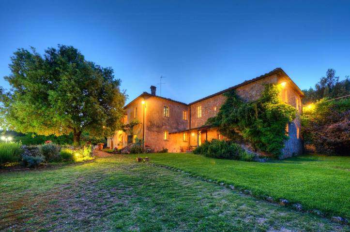 Casa vacanza per 22 persone, con giardino, con animali domestici in Sovicille