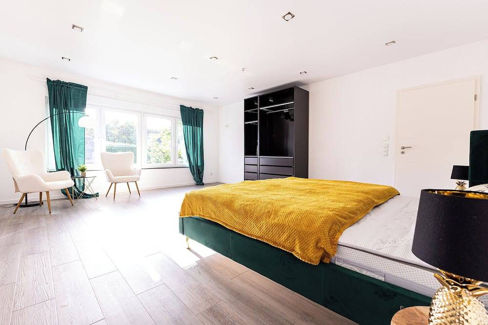 Ganze Wohnung, Design-Apartment zentral in Andernach mit top Aussicht, Wifi, Küche, Parkplatz in Andernach, Osteifel