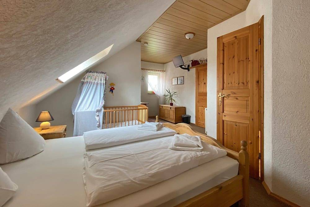 Ganze Wohnung, Doppelzimmer für 4 Gäste mit 24m² in Stolpen in Stolpen, Elbsandsteingebirge