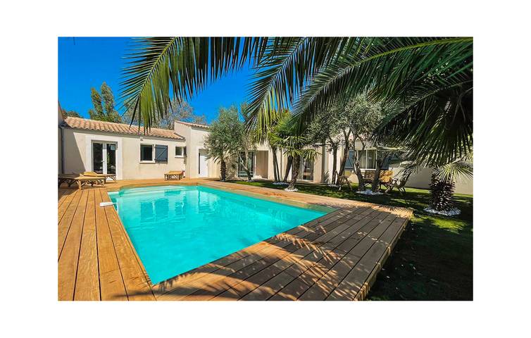Ferienhaus für 8 Personen, mit Terrasse und Garten sowie Pool, mit Haustier - 1