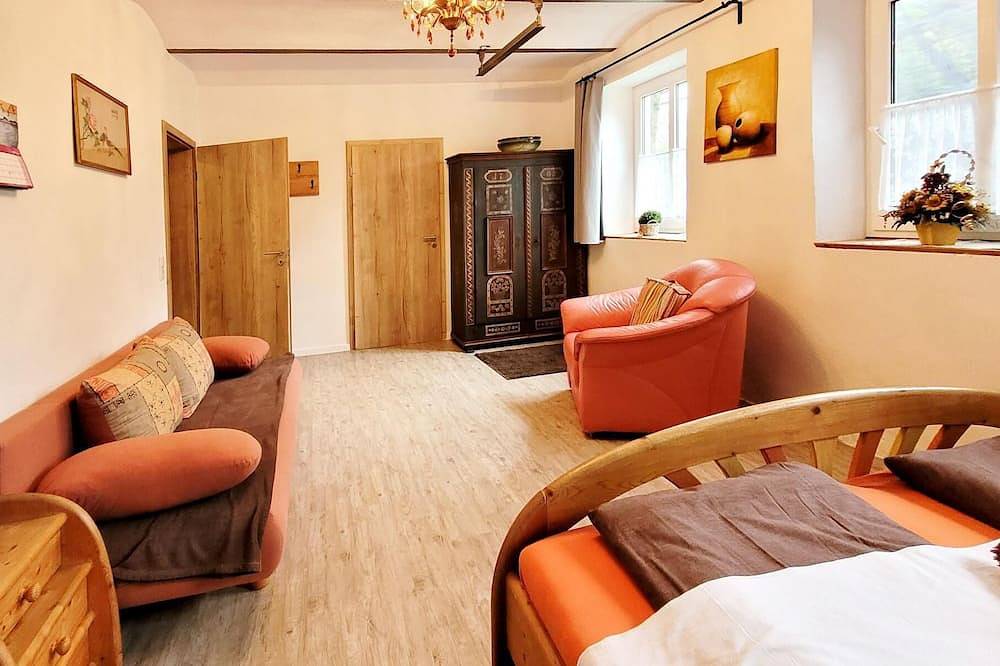 Ganze Wohnung, Idyllische Ferienwohnung für 4 Personen in Bechhofen, Fränkisches Seenland