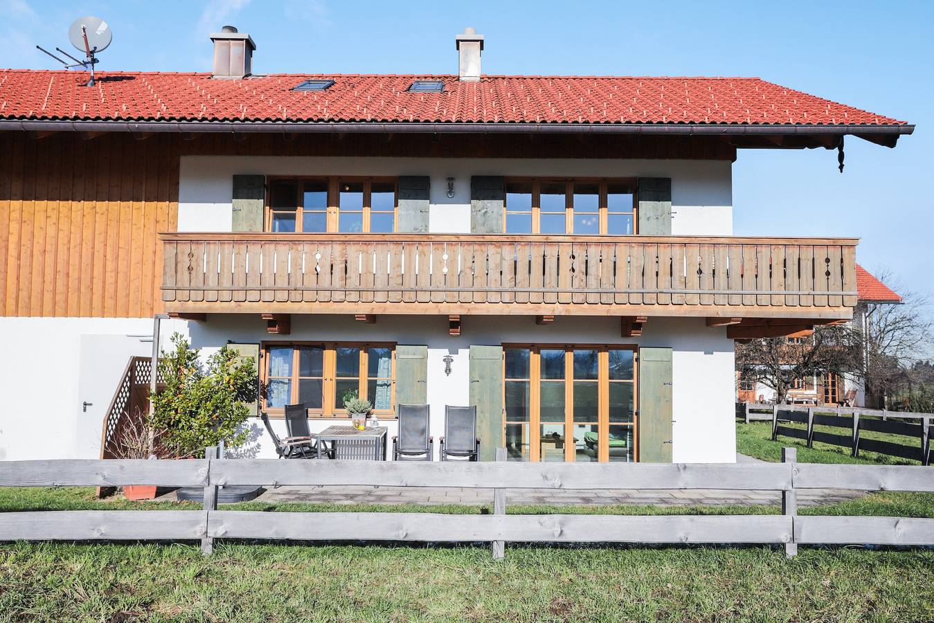 Ganze Wohnung, Gemütliche Ferienwohnung Bergblick mit Garten, Terrasse und Wlan; Parkplätze vorhanden in Bad Heilbrunn, Tölzer Land