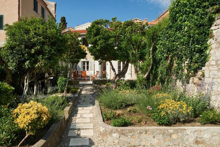 Ferienhaus für 6 Personen, mit Garten und Ausblick in Rab Stadt - 3