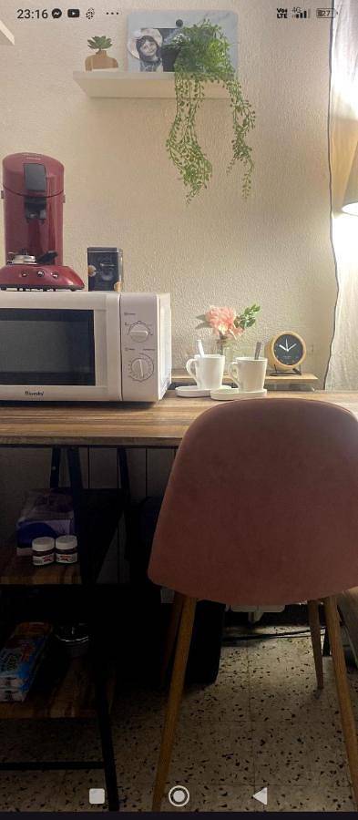 Gîte pour 2 personnes, avec vue et balcon à Saint-Victoret - 2