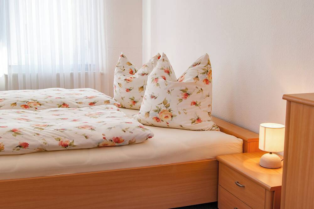 Ganze Wohnung, Vermieten Erdgeschoßwohnung auf Dreiseitenhof am Tharandterwald in Tharandt, Osterzgebirge