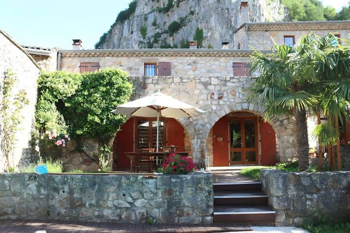 Appartement de vacances pour 3 personnes, avec piscine ainsi que terrasse et jardin - 1