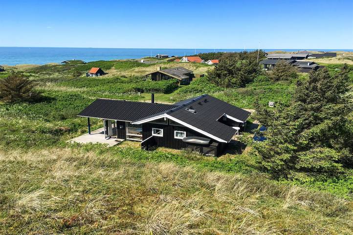 Ferienhaus für 6 Personen, mit Terrasse und Sauna sowie Whirlpool in Hirtshals