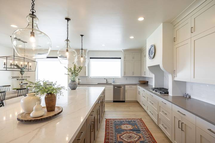 Vacation rental for 16 people, with pool and balcony as well as hot tub in St. George (UT)