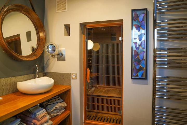Maison d’hôte pour 2 personnes, avec jacuzzi et jardin ainsi que piscine et sauna à Lège-Cap-Ferret - 2