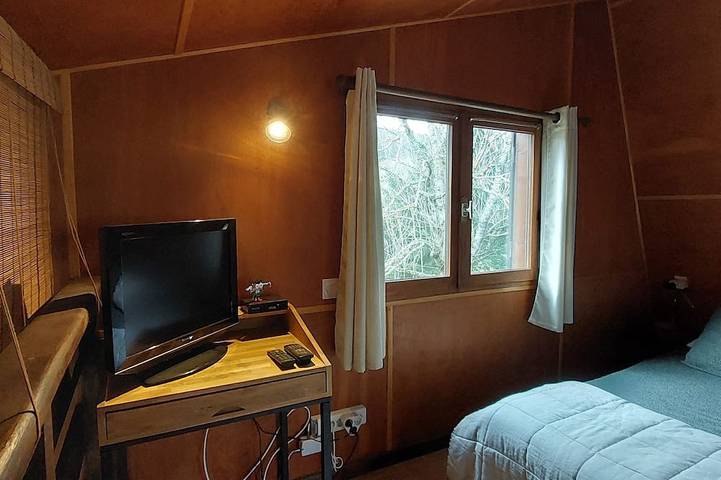 Gîte pour 6 personnes, avec Balcon ainsi que Jacuzzi et Jardin dans Office De Tourisme De Correncon En Vercors - 4
