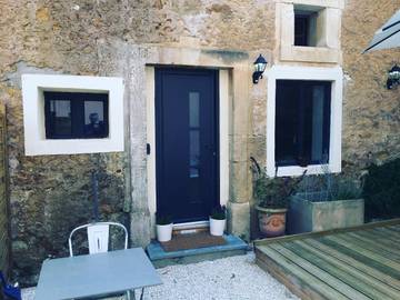 Gîte pour 2 personnes, avec jardin à Autignac