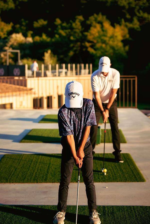 Hôtel pour 2 personnes, avec jacuzzi et piscine ainsi que jardin et sauna à Niozelles - 4