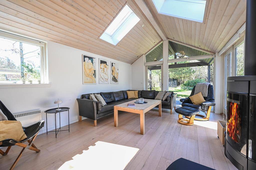 Bright, modern architect's house with wood-burning stove – Pets welcome in Ulfborg, Nissum Fjord