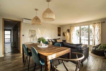 Gîte pour 7 personnes, avec terrasse et jardin dans Office de Tourisme Sainte Maxime