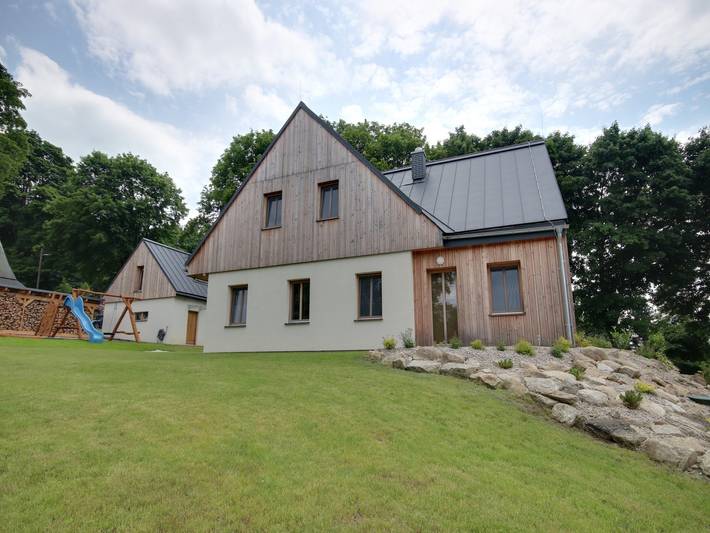 Ferienhaus für 13 Personen, mit Garten und Terrasse