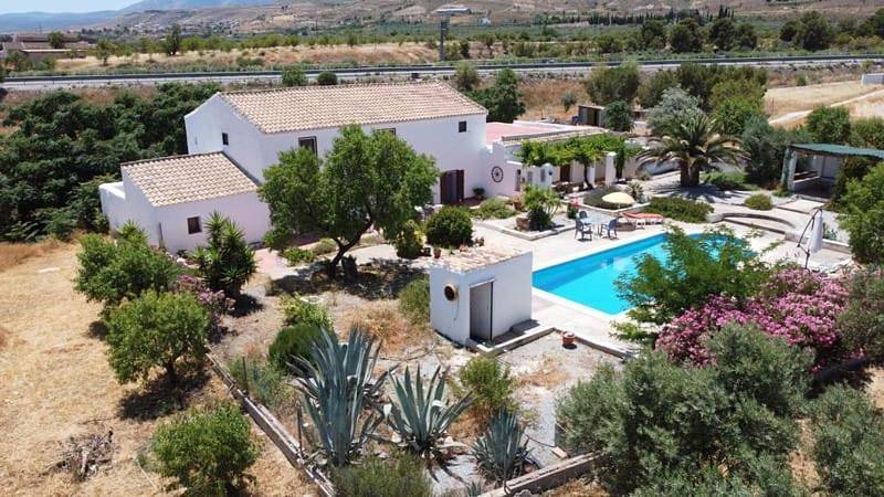 Chambre d’hôte pour 2 personnes, avec Terrasse et Jardin ainsi que Piscine et Vue à Gorafe