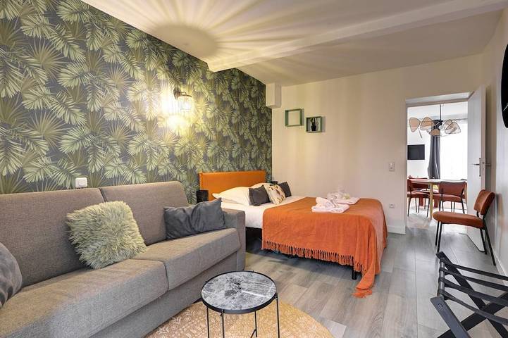 Ganze Wohnung, Tbs 132 - Stylish apartment with terrace in Bagnolet, Seine-Saint-Denis