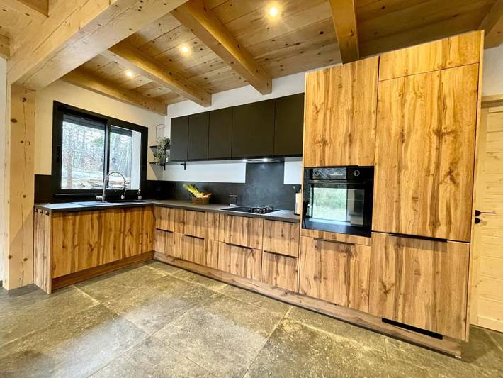 Gîte pour 10 personnes, avec terrasse ainsi que vue et jardin à Montclar - 3