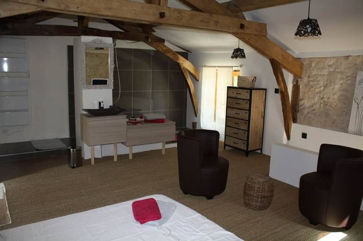 Gîte pour 2 personnes, avec piscine et jardin à Roquecor - 3