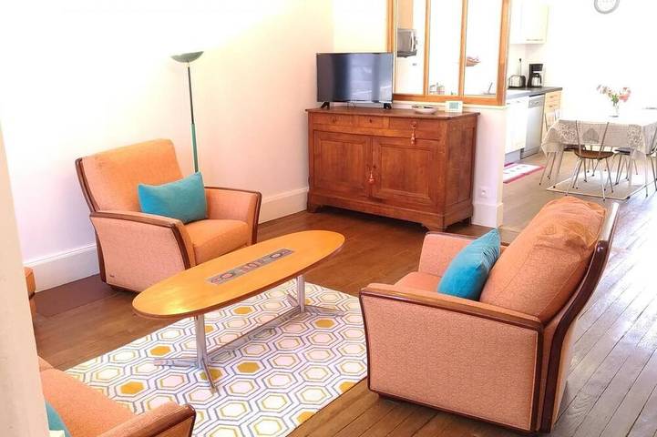 Location de vacances pour 6 personnes, avec Jardin à Dom-le-Mesnil