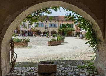 Gîte pour 4 personnes, avec jacuzzi et jardin ainsi que terrasse et sauna dans les Landes